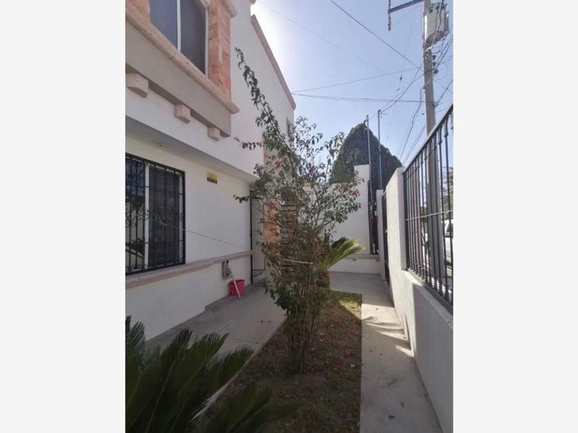 renta Casa en San Lorenzo, Saltillo, Saltillo, Coahuila (MX22MO1246