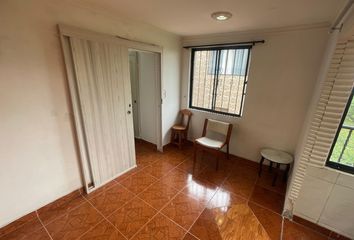 Apartamento en Loma De Los Bernal, Medellín