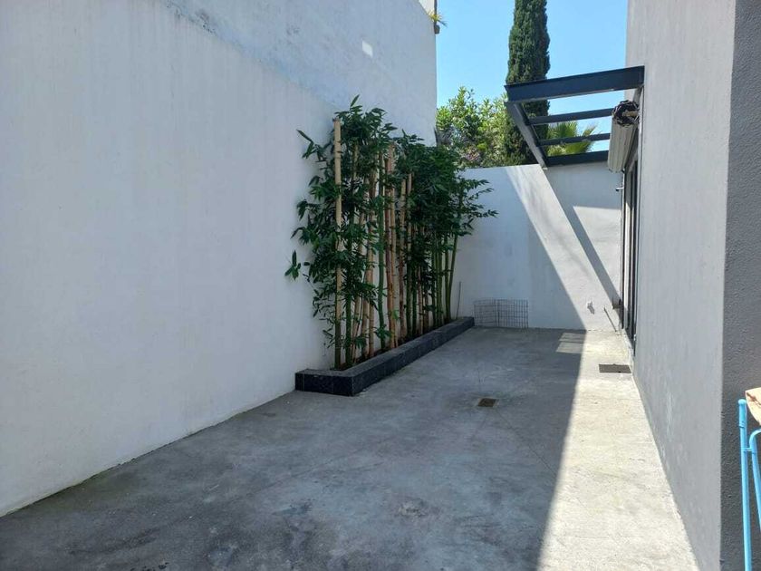 venta Casa en Bugambilias, Zapopan, Zapopan, Jalisco (425806--310)-  