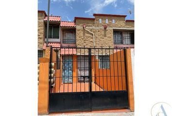 Casa en  Privada Jitomáte 6-9, Conj Hab Ciudad Santa Teresa Iii, Huehuetoca, México, 54680, Mex