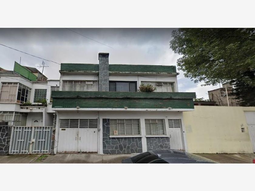 venta Casa en Barrio La Concepción, Coyoacán, CDMX (MX21-KA3073)