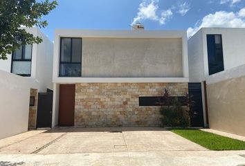 Casa en condominio en  Calle 18 101-101, Cholul, Mérida, Yucatán, 97305, Mex