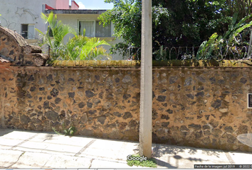 Casa en fraccionamiento en  Calle Paraíso, Residencial La Flor, Cuernavaca, Morelos, 62248, Mex