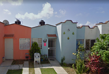 Casa en  Calle 10 Norte, Solidaridad Centro, Solidaridad, Quintana Roo, 77710, Mex