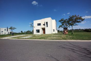 Casa en  Puertos Del Lago, Partido De Escobar