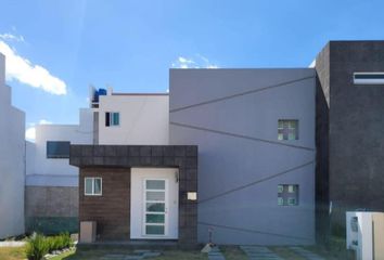 Casa en fraccionamiento en  Avenida Real De Pachuca, El Tezontle, Pachuca De Soto, Hidalgo, 42084, Mex