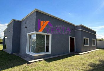 Casa en  Avenida Ex Combatientes De Malvinas, Villa Los Álamos, Cerrillos, Salta, Arg