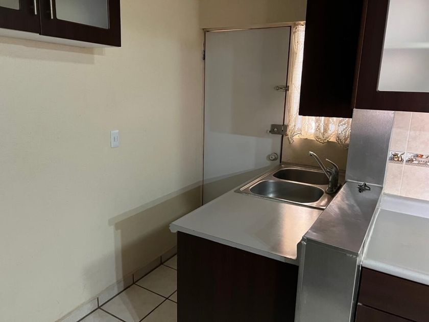 renta Casa en Villas de La Ibero, Torreón (MX23OE0877) icasas.mx