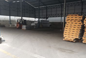 Bodega-Galpon en  V3w3+fw Guayaquil, Ecuador