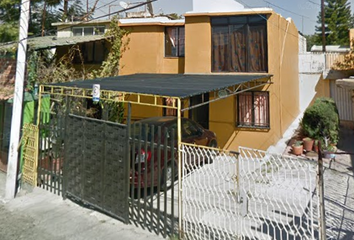 Casa en  Avenida San Germán, Fracc Claustros Del Parque, Querétaro, 76168, Mex