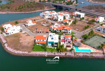 Lote de Terreno en  Marina Mazatlán, Mazatlán