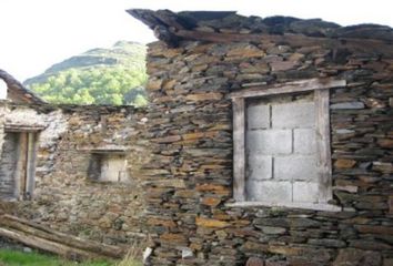 Chalet en  Oencia, León Provincia