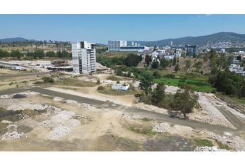 Lote de Terreno en  Camelinas, Morelia, Morelia, Michoacán