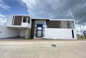 Casa en  Carretera A Vicente Guerrero, Fraccionamiento Joyas Del Campestre, Tuxtla Gutiérrez, Chiapas, 29057, Mex