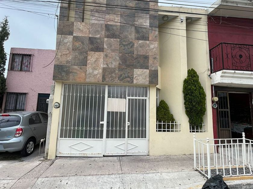 venta Casa en Zona Centro, Aguascalientes, Ciudad de Aguascalientes  (EB-MZ5012s)