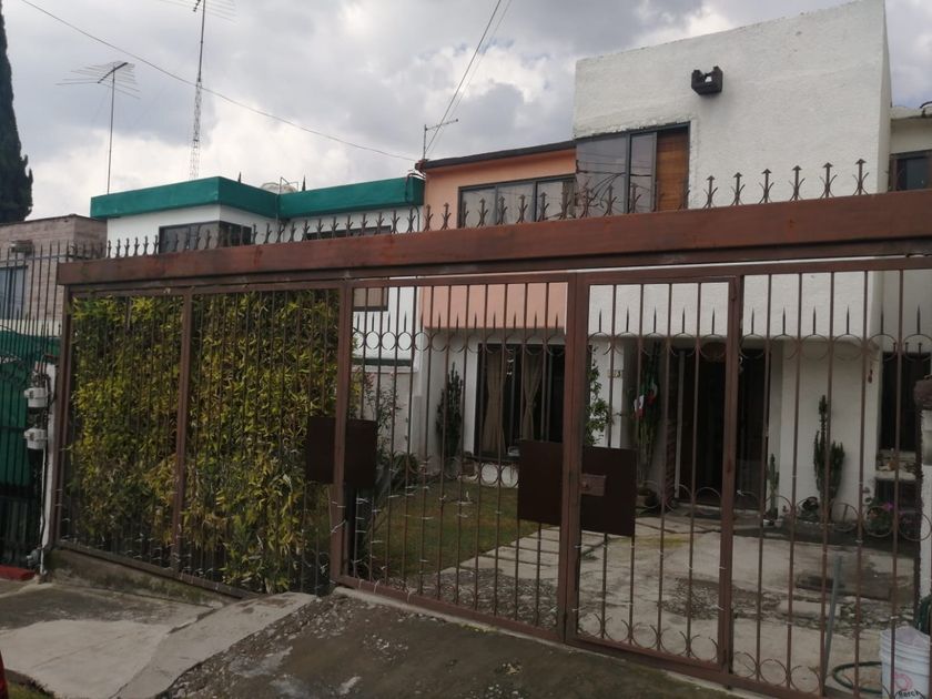 venta Casa en Colinas del Lago, Cuautitlán Izcalli (427686--259)