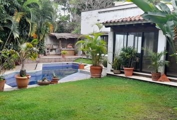 Casa en  Lomas De Atzingo, Cuernavaca, Morelos