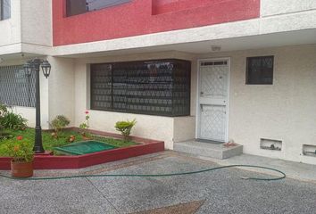 Casa en  Solca, San Isidro Del Inca, Quito