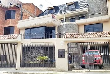 Casa en  Hernando De La Cruz 4-57, Cuenca, Ecuador