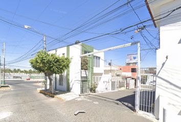 Casa en fraccionamiento en  Calle Josefa Ortiz De Domínguez 397-409, Lomas Del Batán, Zapopan, Jalisco, 45190, Mex