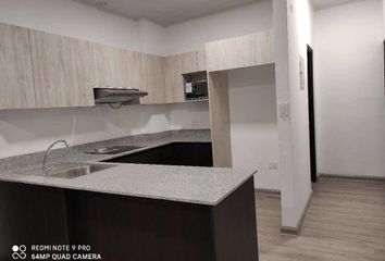 Departamento en  Av. Esmeraldas & Rio Tiputini, Santo Domingo, Ecuador