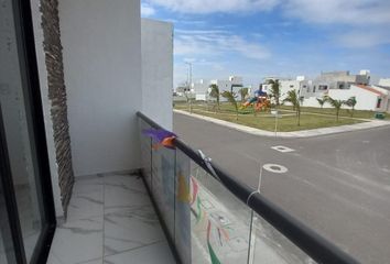 Casa en fraccionamiento en  Colegio Bilingüe Baltico, Fracc Lomas De La Rioja, Alvarado, Veracruz De Ignacio De La Llave, 95264, Mex