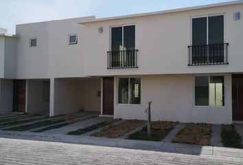 Casa en condominio en  Calle Octavio Paz Lozano, Fraccionamiento Real De Tetela, Tenango Del Valle, México, 52303, Mex