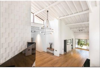 Casa en Calle 11b Sur, Comuna 14 - El Poblado, Perímetro Urbano Medellín, Medellín, Valle De Aburrá, Antioquia, Rap Del Agua Y La Montaña, 050022, Colombia