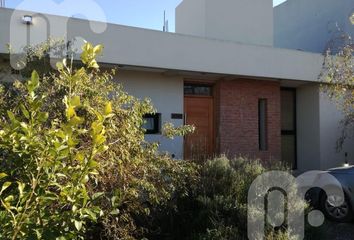 Casa en  Villa Elisa, Partido De La Plata