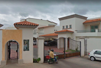 Casa en condominio en  Calle Jardín De Los Girasoles, Fraccionamiento Laureles, Culiacán, Sinaloa, 80246, Mex