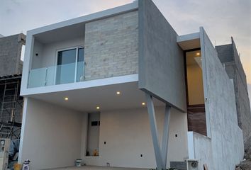 Casa en  Avenida Benito Juárez, Zona Industrial, San Luis Potosí, 78395, Mex