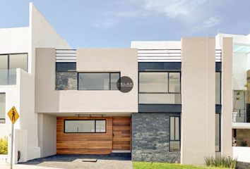 Casa en condominio en  Calle Huizache, Zibata, Zona Cactus, El Marqués, Querétaro, 76269, Mex