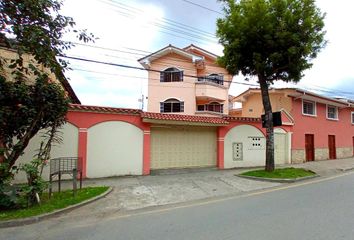 Casa en  Yanuncay, Cuenca