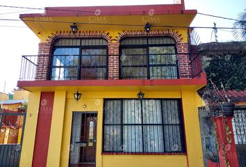 Casa en  Lomas De Atzingo, Cuernavaca, Morelos