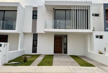 Casa en  Avenida Prolongación Constituyentes, Conjunto Habitacional Zen Life I, El Marqués, Querétaro, 76240, Mex