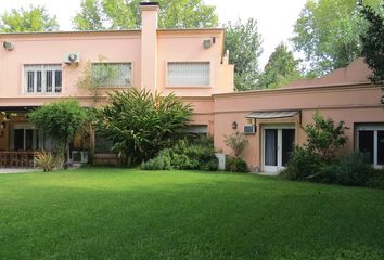 Casa en  Quartier Lomas De La Horqueta, Partido De San Isidro