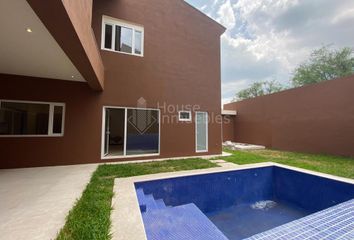 Casa en  Avenida Sierra Alta, Carretera Nacional, Fracc Sierra Alta 4 Sector, Monterrey, Nuevo León, 64989, Mex