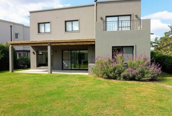 Casa en  Belén De Escobar, Partido De Escobar