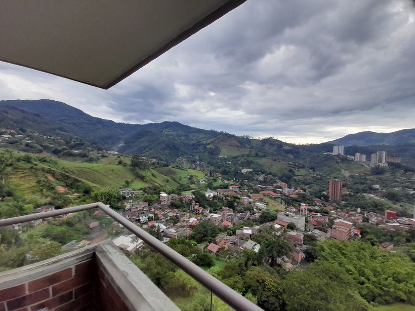 Apartamento en arriendo Sabaneta, Antioquia