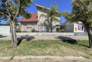 Casa en  Capitán Bermúdez, Santa Fe