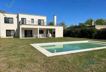 Casa en  Haras Santa María, Partido De Escobar