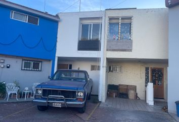 Casa en  Avenida Nicolás Zapata, Valle De Bravo, San Luis Potosí, 78250, Mex