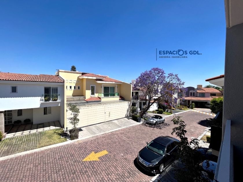 renta Casa en condominio en Bugambilias, Zapopan, Zapopan, Jalisco  (EB-MY0831r)