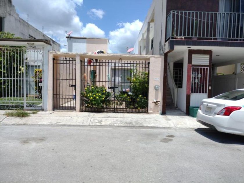 venta Casa en La joya Xamantha, Playa del Carmen (MX21LX0942) icasas.mx