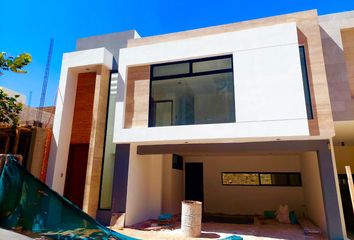 Casa en  Avenida De Las Palmas, Fracc Garita De Jalisco, San Luis Potosí, 78294, Mex