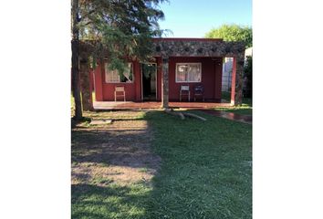 Casa en  Barrio Parque Las Acacias, Brandsen