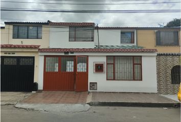 Casa en  Villa Luz, Bogotá
