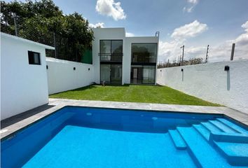 Casa en  Atlahuacan, Lomas De Cocoyoc, Morelos