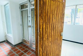 Apartamento en  La Castellana, Medellín