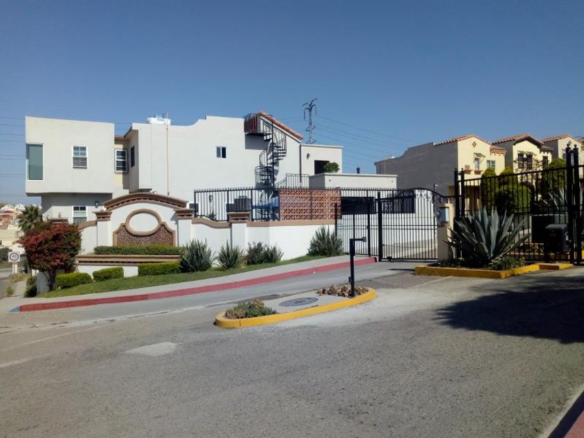 venta Casa en Madero (Cacho), Tijuana (MX20-II7792)